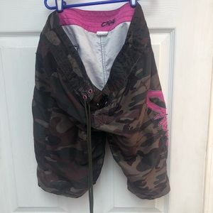 O’Neill Camo board shorts size 7